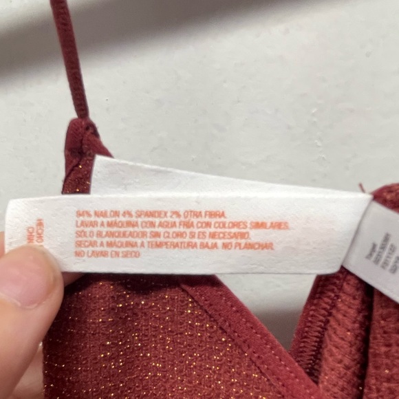 Red crop tank with gold glitter - Picture 5 of 8